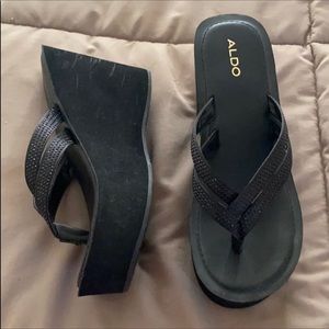 ALDO NWOT SANDAL WEDGE PLATFORM SHOE